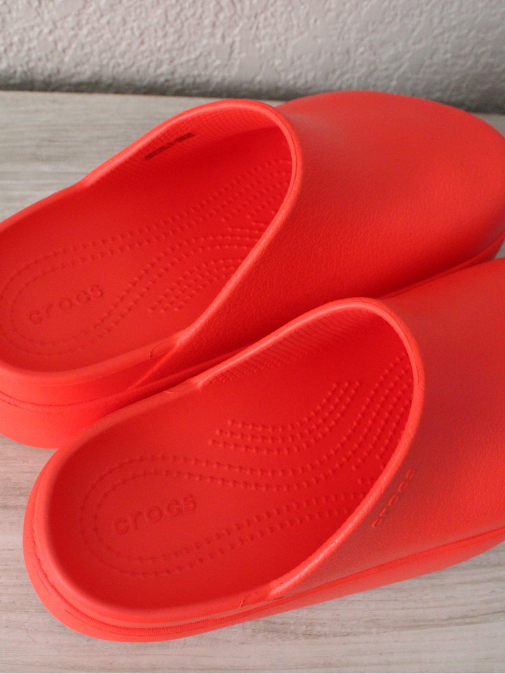 Crocs Dylan Platform Clog in Starfish - Picture 8 of 8